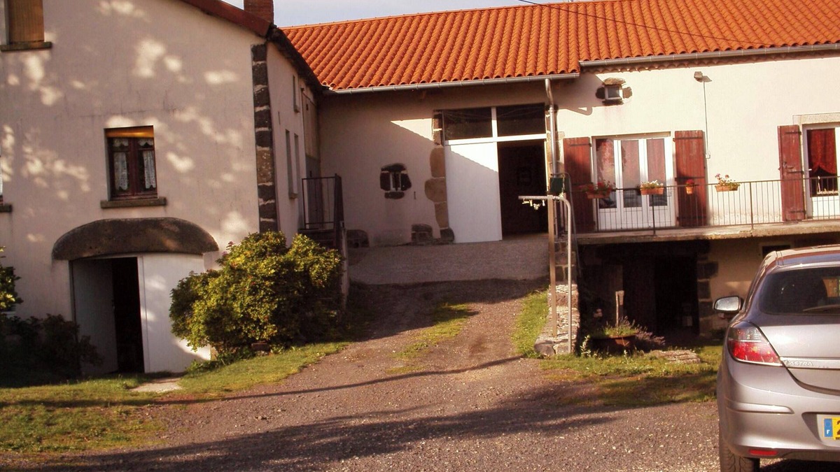 Landos House | Homerez - House with 3 bedrooms in Landos with mountain view