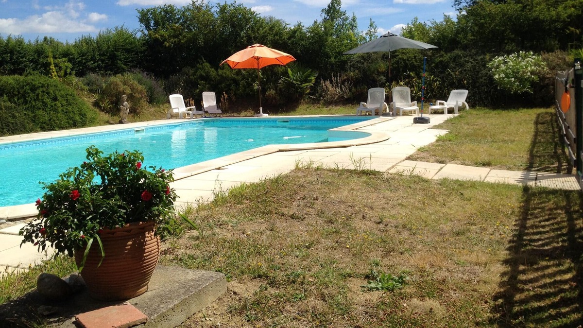 Cailhau Other | Homerez - Mansion for 10 ppl. with swimming-pool, garden and terrace at Cailhau
