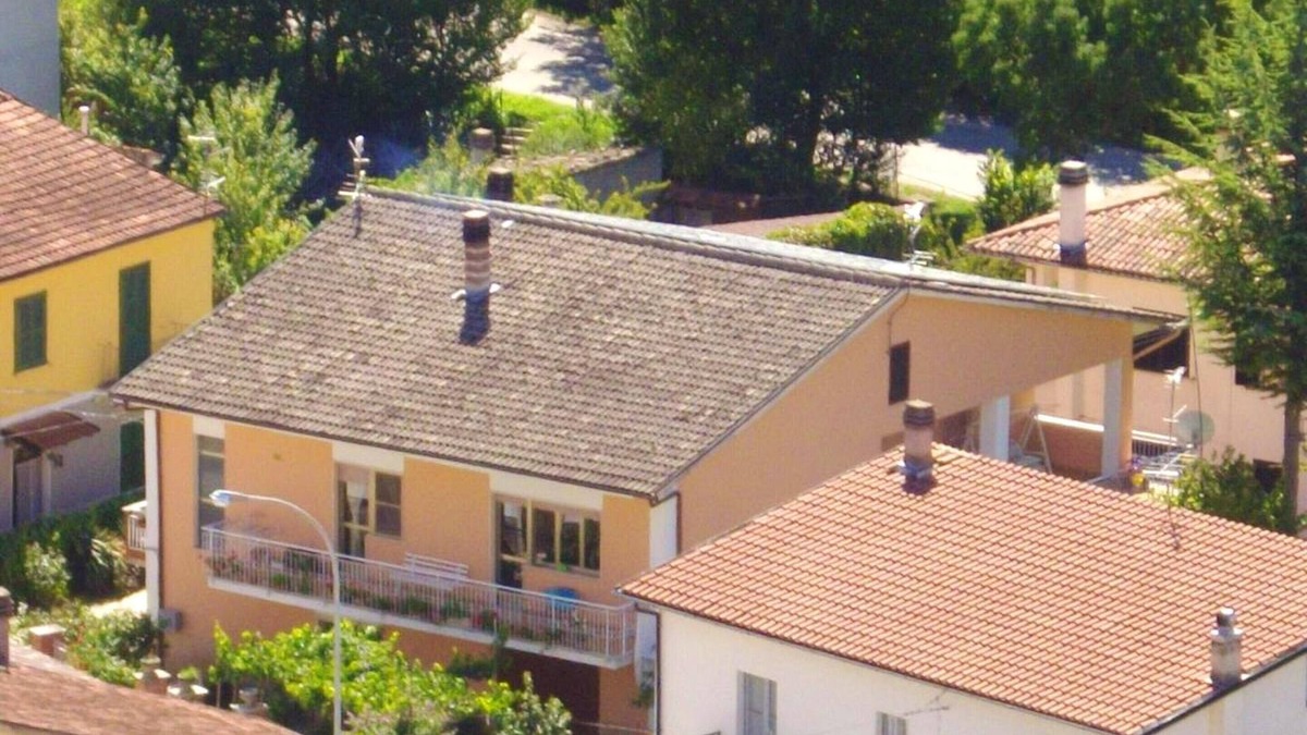 Castel di Ieri Apartment | Homerez - Nice apartement for 4 ppl. with terrace at Castel di Ieri