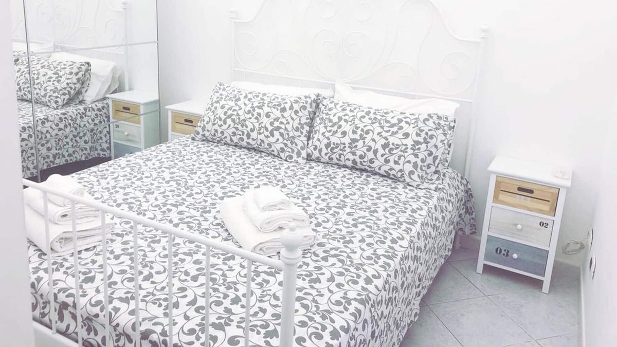 Secondigliano Apartment | Homerez - Nice appartement 10 km away from the beach for 4 ppl. at Napoli