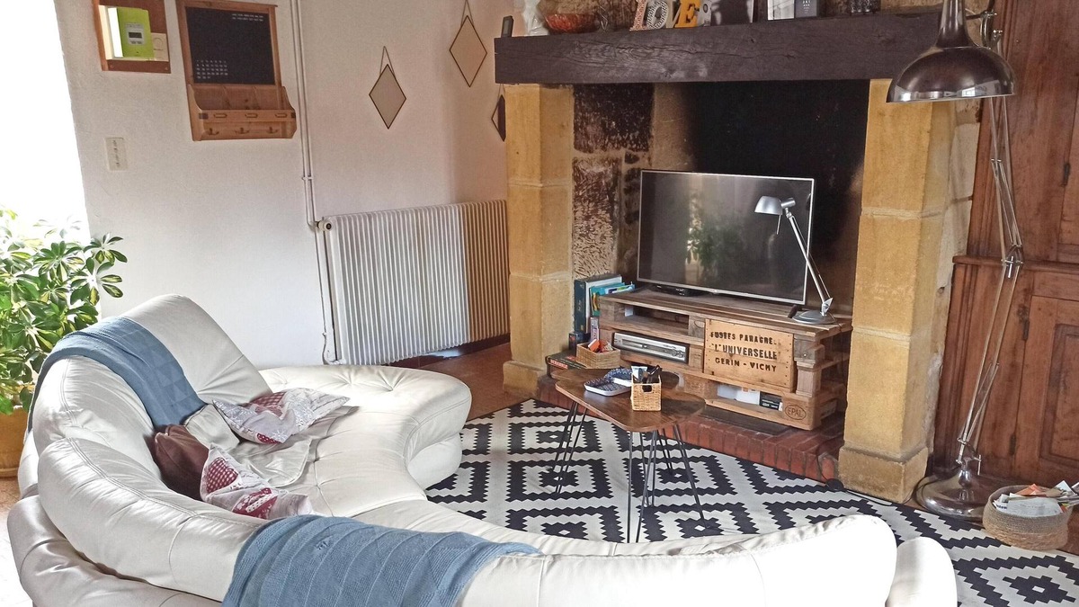 Tursac House | Homerez - Nice house for 8 ppl. with terrace at Tursac