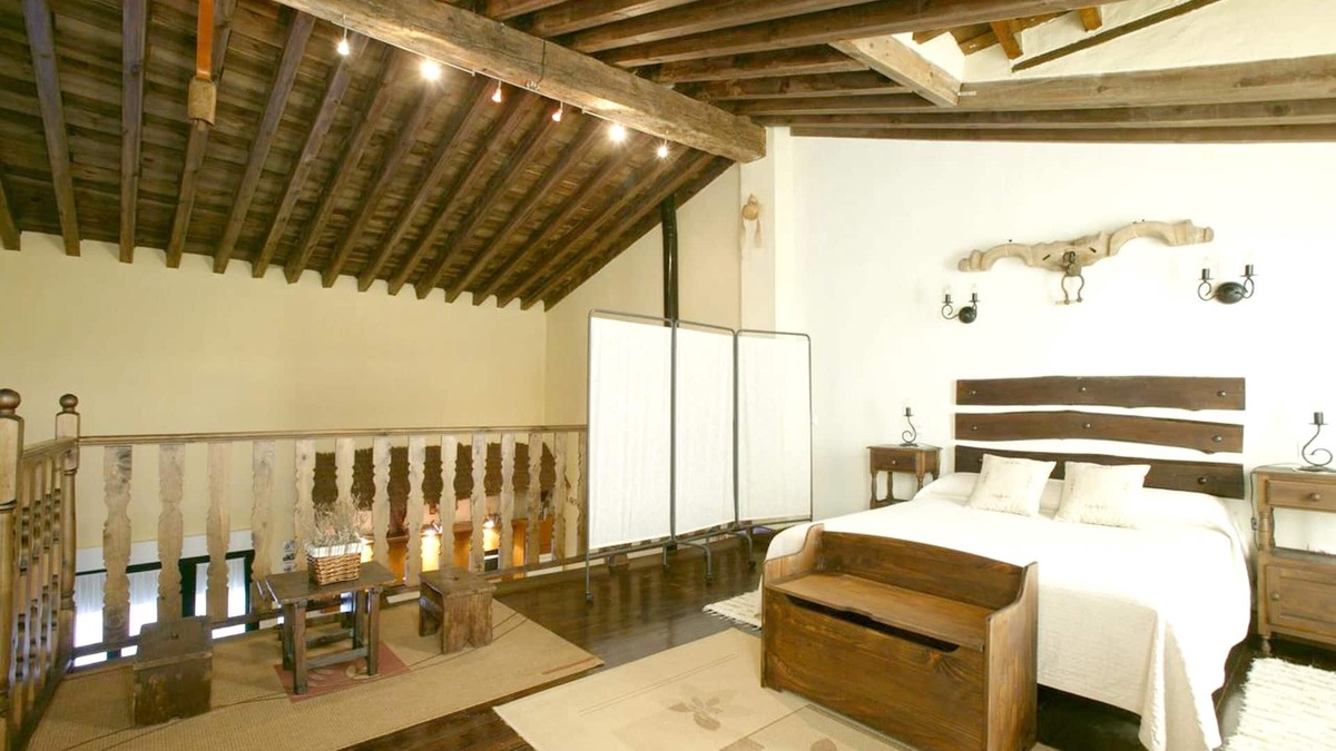 Mingorria House | Homerez - Nice house With mountain view and terrace