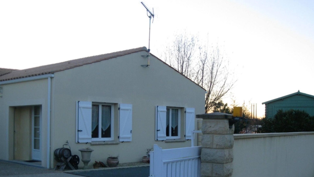 Tonnay-Charente Apartment | Homerez - Nice studio for 2 ppl. with garden and terrace at Tonnay-Charente