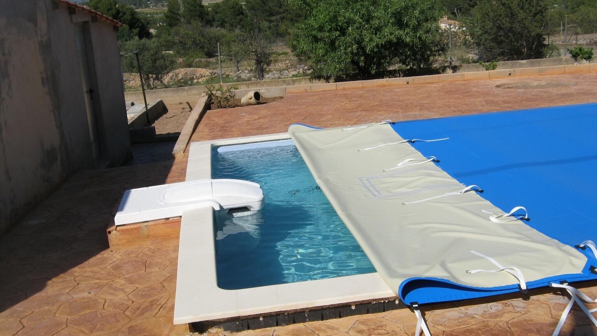 Lliria Villa | Homerez - Nice villa for 6 ppl. with swimming-pool at Liria