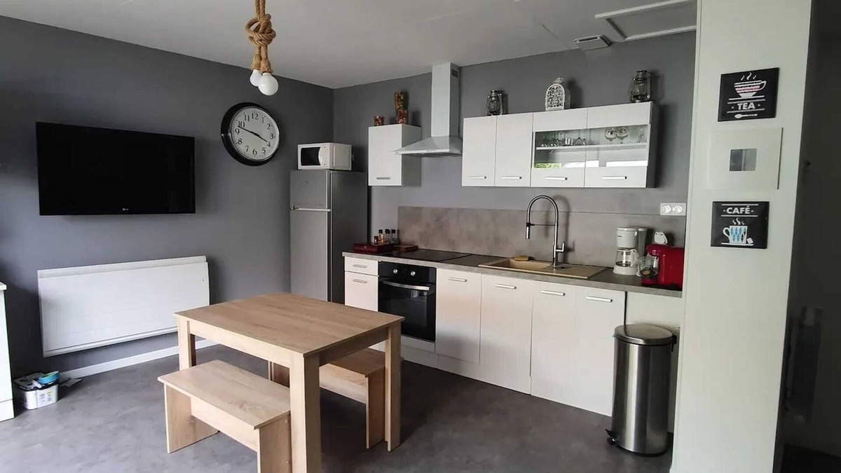 Cote Est Soquence House | Homerez - Quiet house, Le Havre