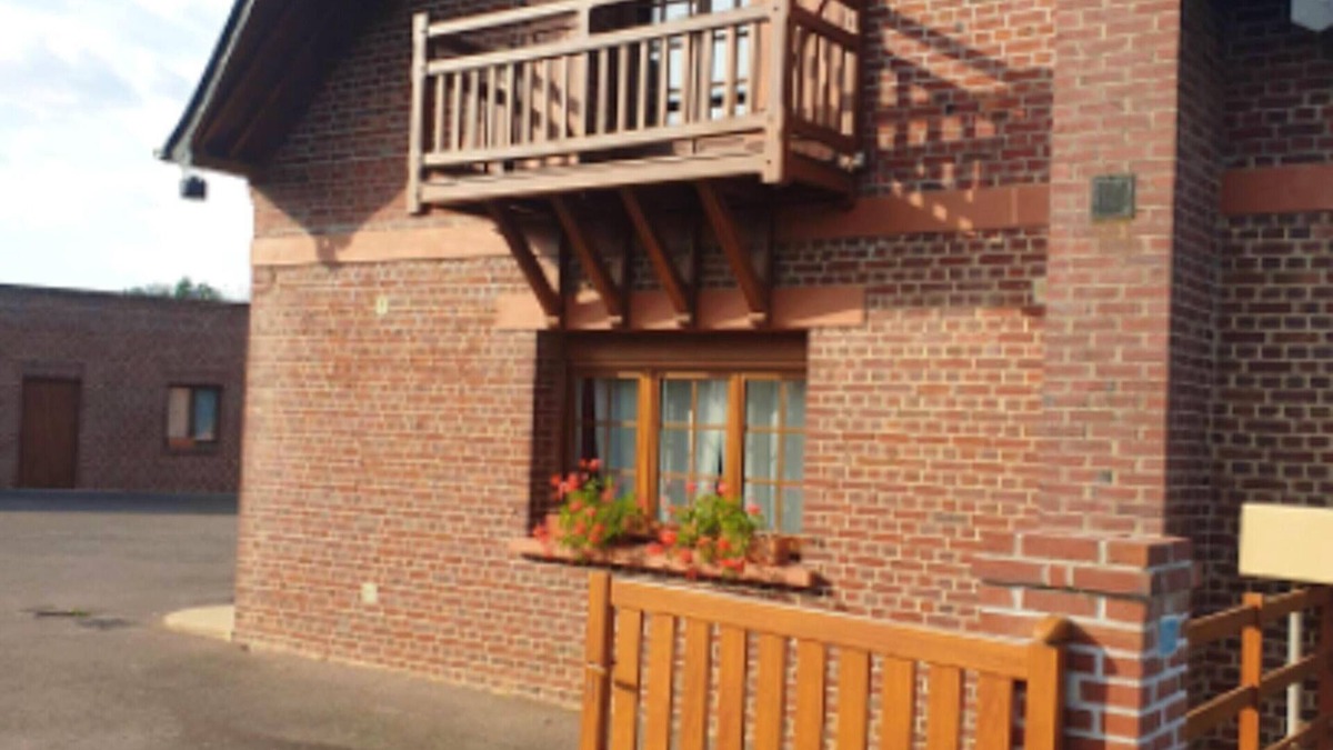 Londinieres House | Homerez - Spacious house for 6 ppl. with garden and terrace at Londinières