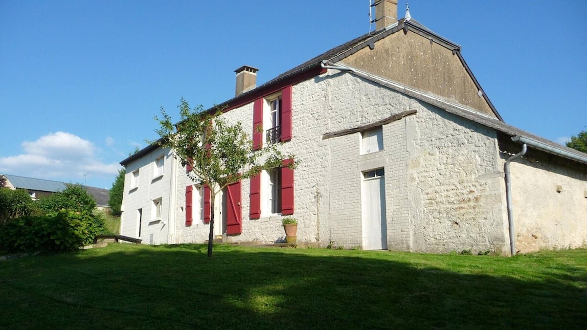 Jandun House | Homerez - Spacious house for 6 ppl. with garden and terrace at Jandun
