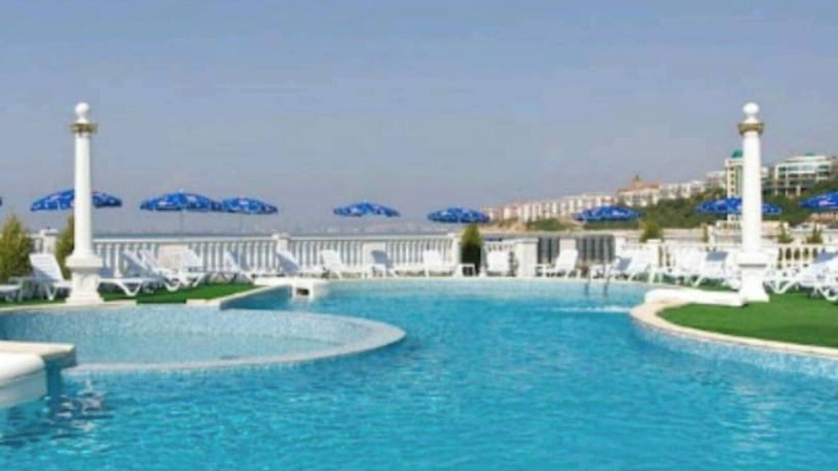 Elenite Apartment | Homerez - Studio Elenite + Sea View