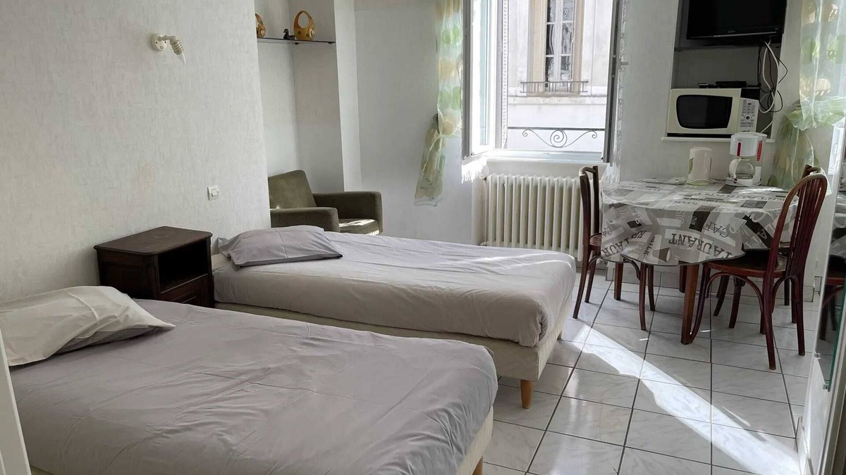 Neris-les-Bains Apartment | Homerez - Studio in Néris-les-Bains