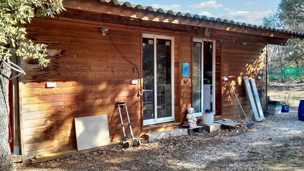 Cucuron Apartment | Homerez - Studio in Cucuron with Garden