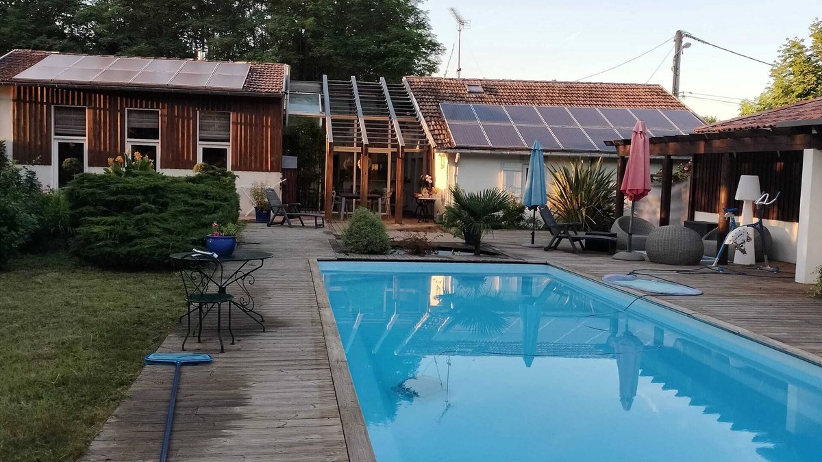 Saint-Vincent-de-Paul Villa | Homerez - Villa in Saint-Vincent-de-Paul