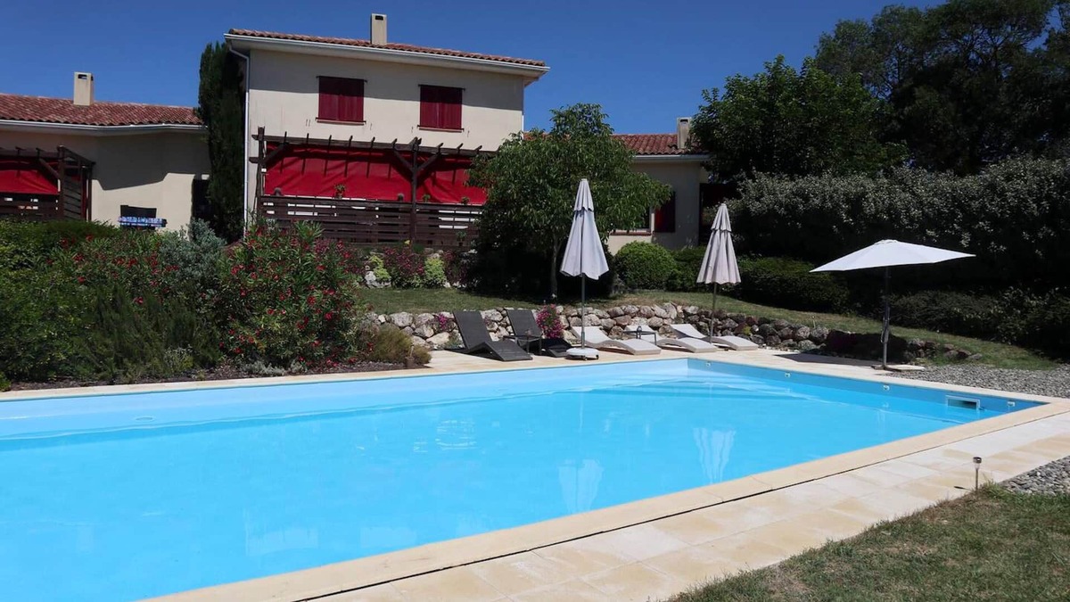 Lussan Villa | Homerez - Villa 9 km away from the beach for 17 ppl. with swimming-pool and spa
