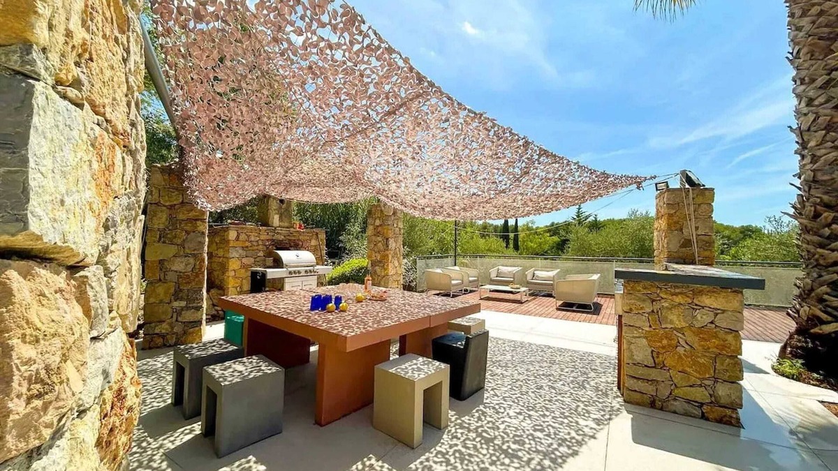Le Castellet Villa | Homerez - Villa in Le Castellet
