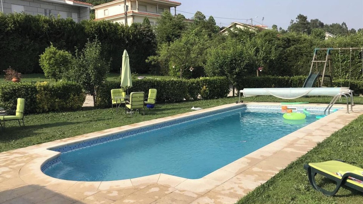 Lousada Villa | Homerez - Villa in Lousada with Pool