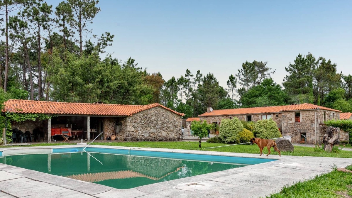 Vila Nova de Cerveira Villa | Homerez - Villa in Mentrestido