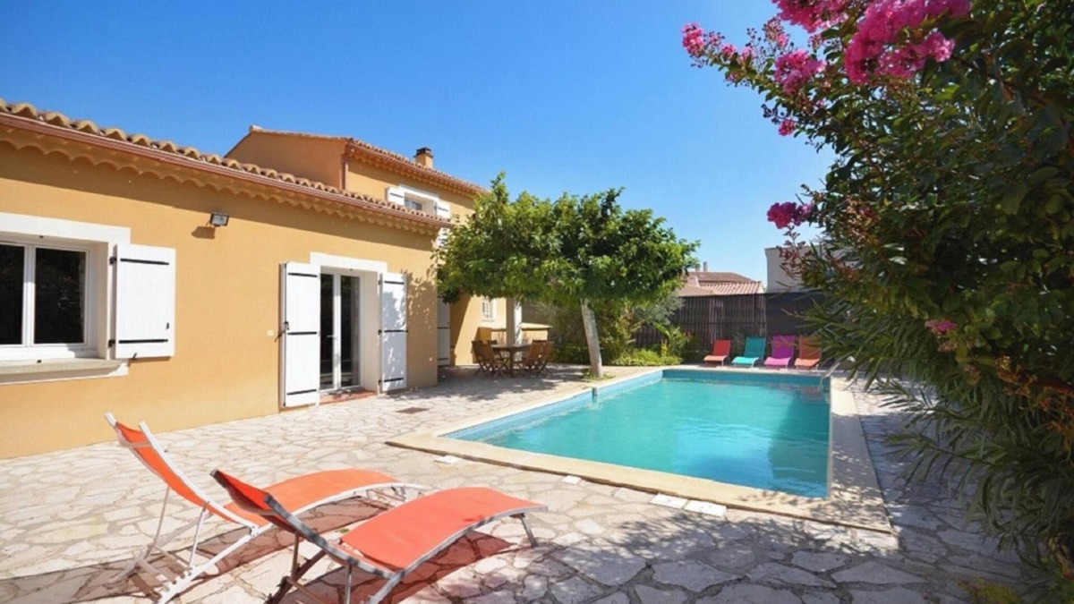 Saint-Didier Villa | Homerez - Villa in Saint-Didier