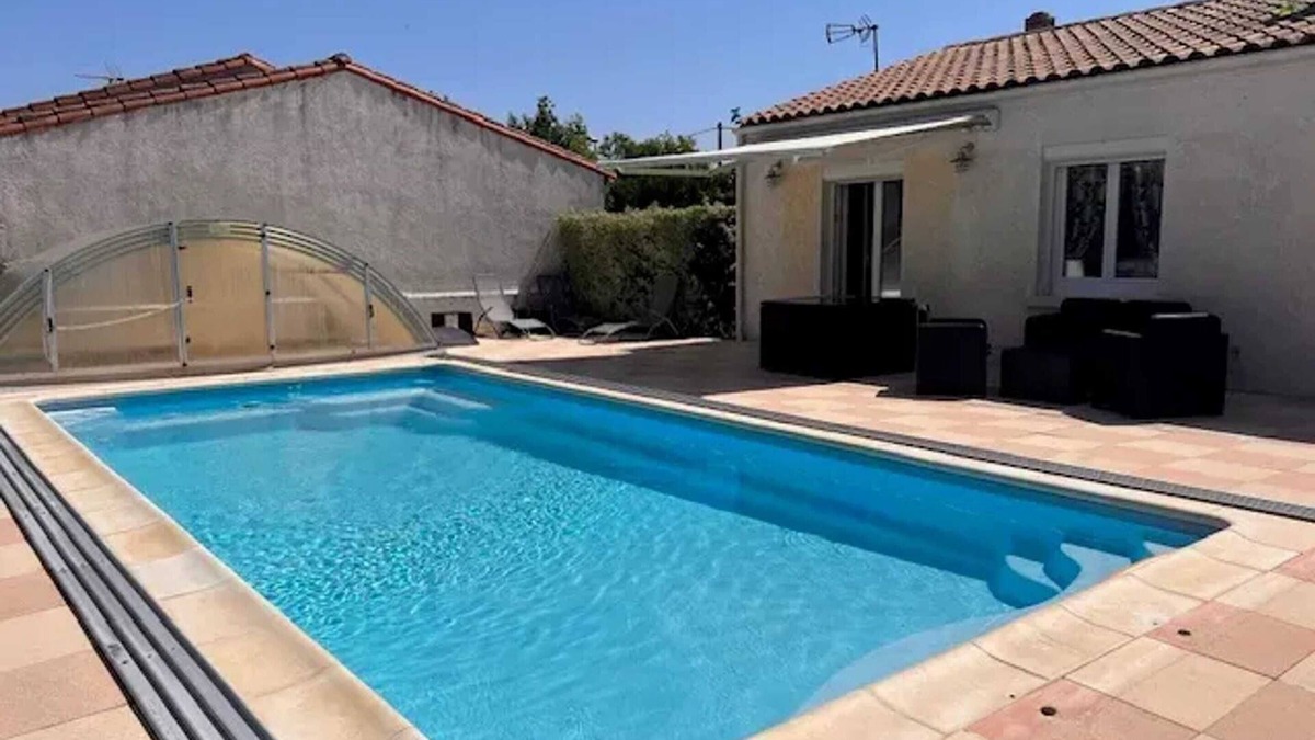 Saint Froult Villa | Homerez - Villa in Saint-Froult