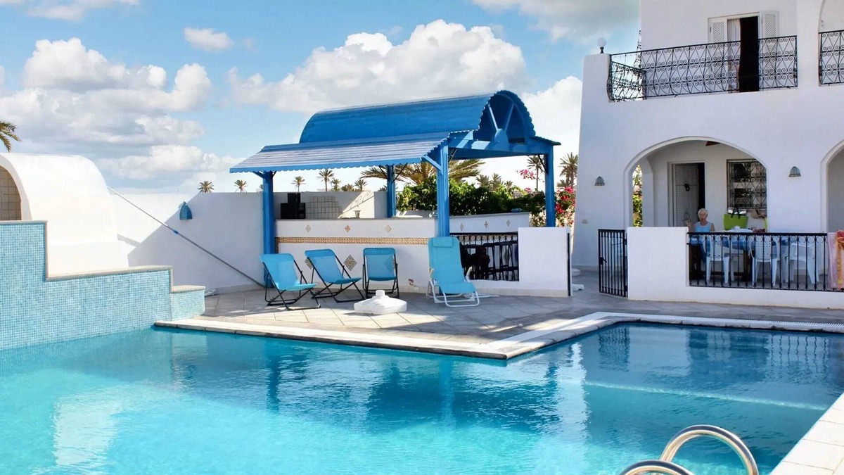 Houmet Souk Villa | Homerez - Villa with pool in Djerba