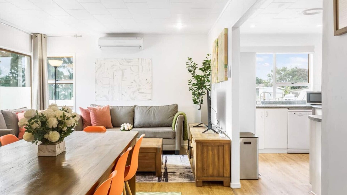 Clover Park House | Homespun Haven 4 BR with Parking and Patio
