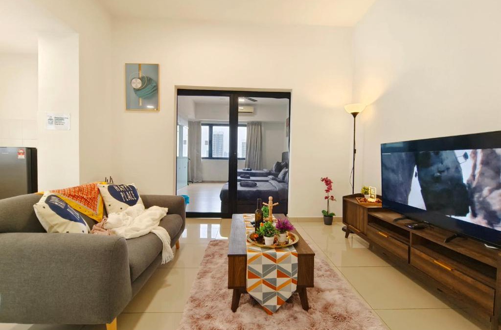 The Strand Apartment | Homestay 301 Kota Damansara 2301 Alpha IVF Alpha Fertility Centre Encorp Strand PJ Sunway Giza Mall by Warm Home
