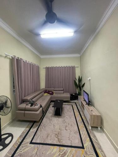 Kampung Parit Panjang House | Homestay Abah At