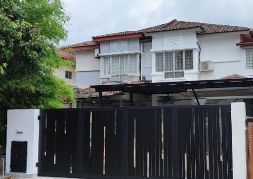 Sungai Buloh House | Homestay Anggerik 56 Saujana Utama