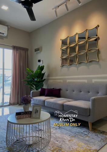 Durian Sebatang House | Homestay Khan'Da Teluk Intan