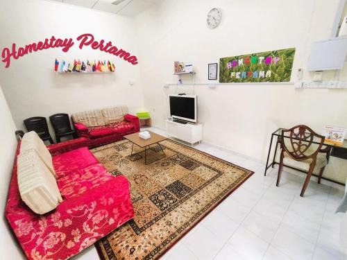 Parit Raja House | Homestay Pertama