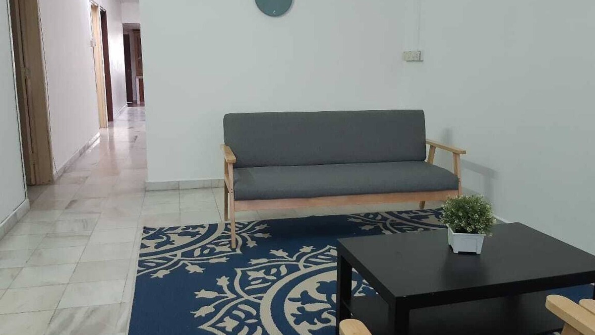 Sri Petaling House | Homestay Ustaz Kuala Loco