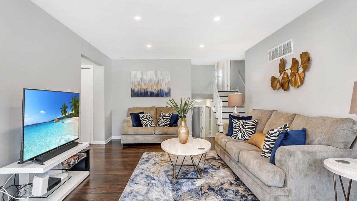 Homewood House | Homewood Rental - Cherrywood Ln