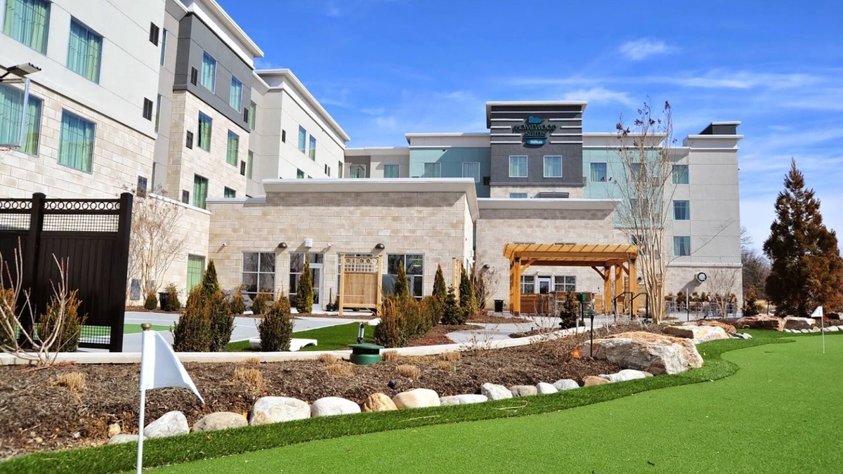 Hamilton Hotel | Homewood Suites by Hilton Hamilton, NJ