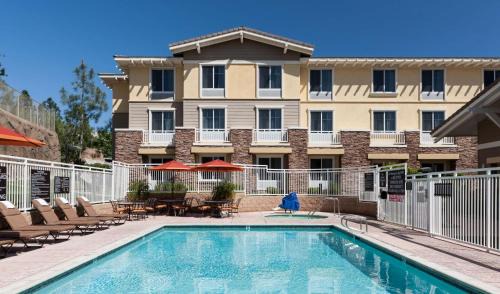 Agoura Hills Hotel | Homewood Suites by Hilton Agoura Hills
