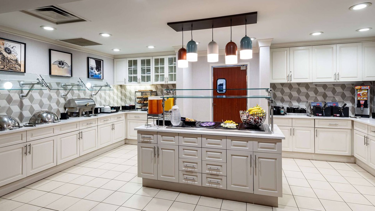 Gainesville Hotel | Homewood Suites by Hilton Gainesville