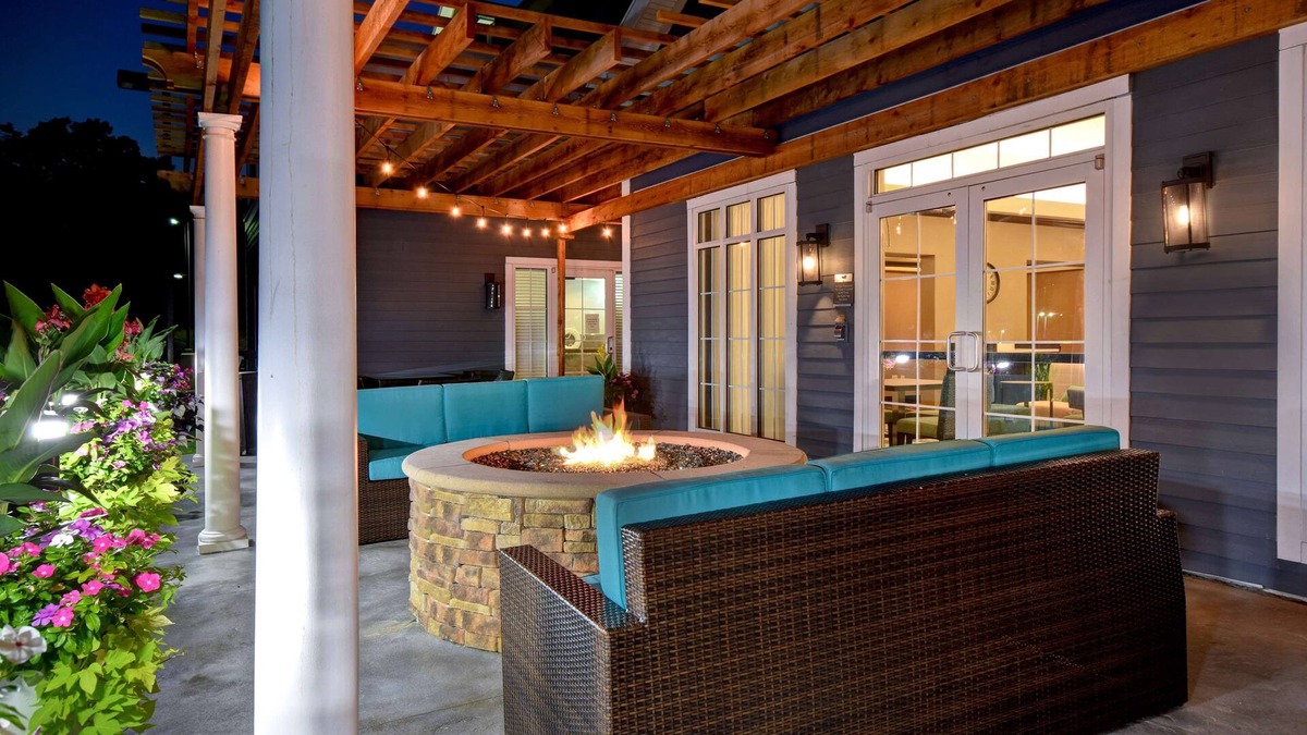 Southington Hotel | Homewood Suites by Hilton Southington, CT