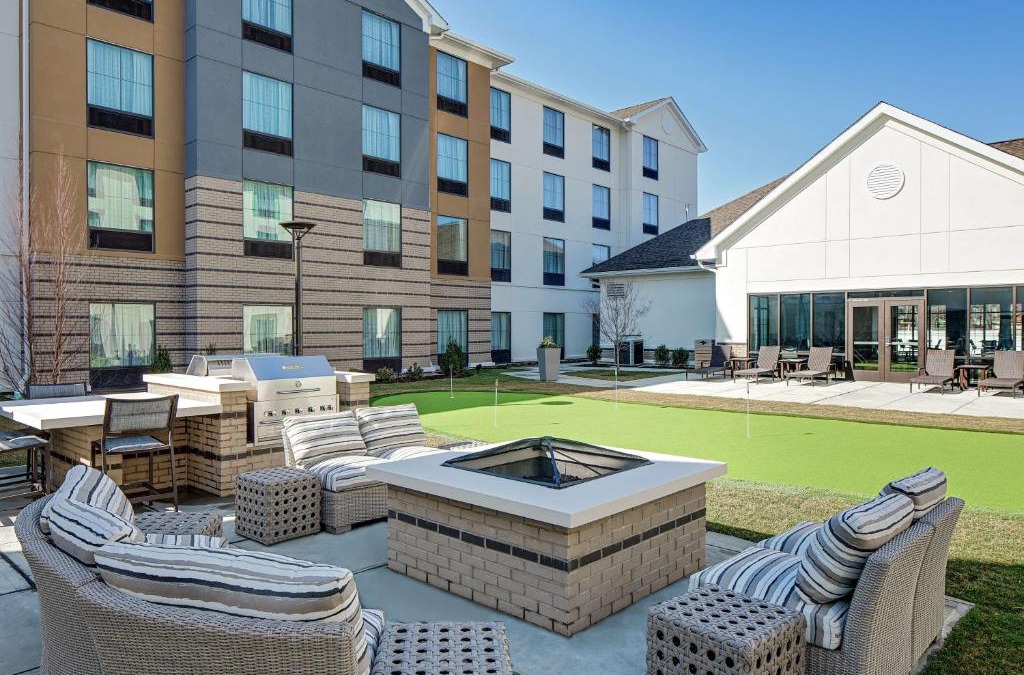 Ronkonkoma Hotel | Homewood Suites By Hilton Ronkonkoma