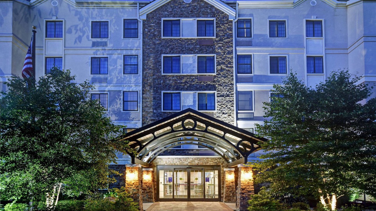 Eatontown Hotel | Homewood Suites by Hilton Eatontown
