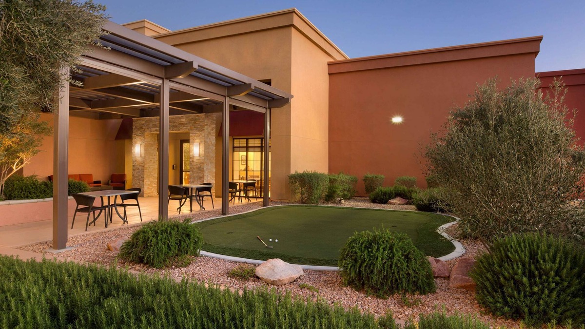 Las Vegas Hotel | Homewood Suites by Hilton Las Vegas Airport