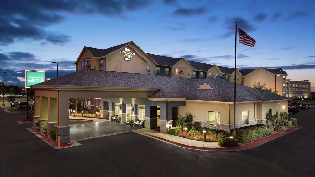 Lubbock Hotel | Homewood Suites by Hilton Lubbock