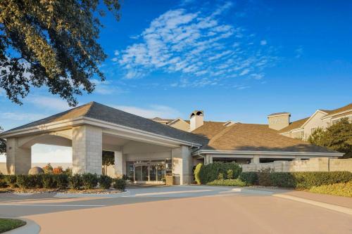 Plano Hotel | Homewood Suites by Hilton Plano-Richardson