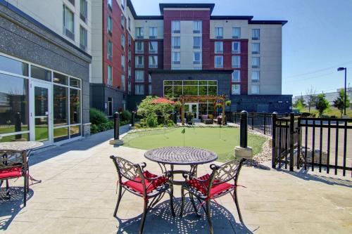 Ajax Hotel | Homewood Suites by Hilton Toronto-Ajax