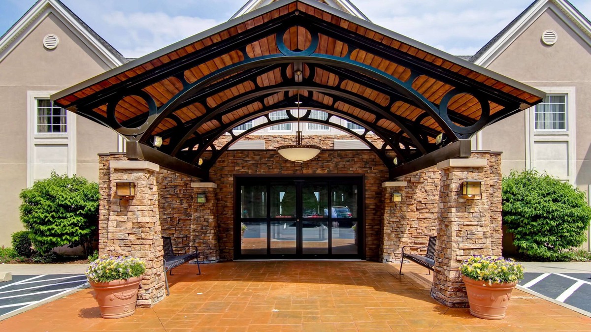 Stratford Hotel | Homewood Suites by Hilton Stratford