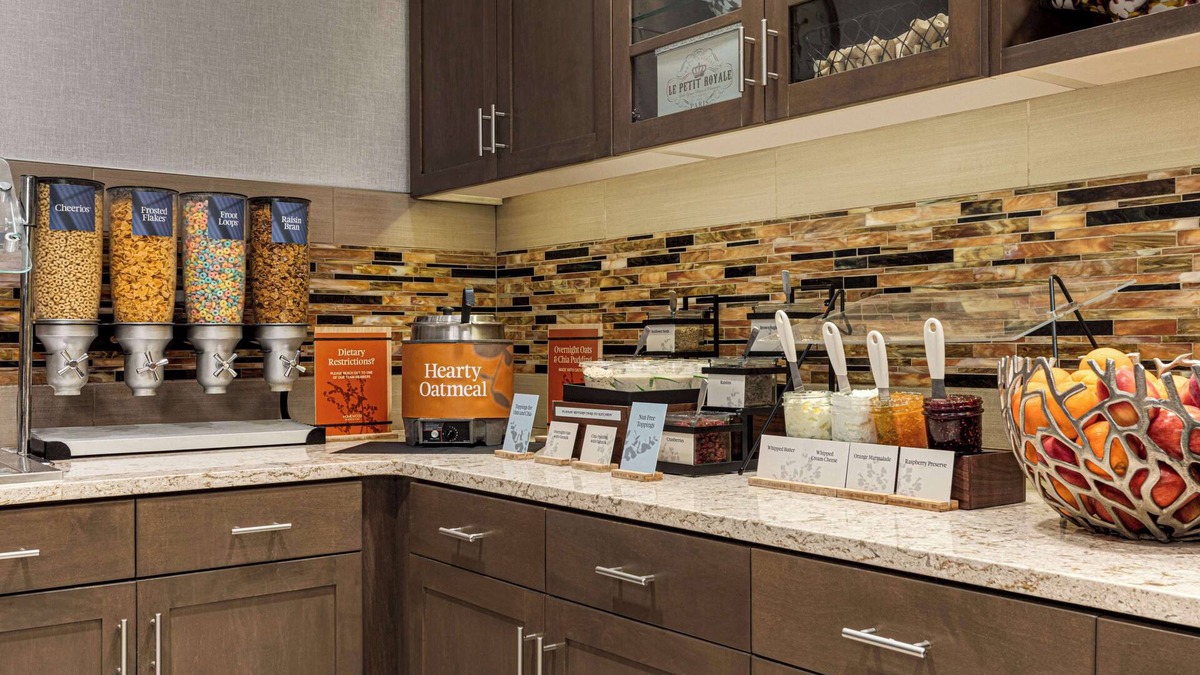 Charlottesville Hotel | Homewood Suites by Hilton Charlottesville, VA
