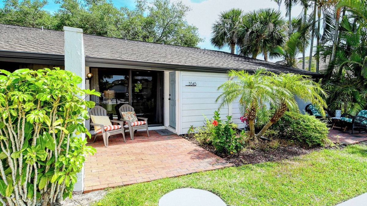 Bunker Oaks Condo | Homey 1bed/1bath condo The Meadows Pool View