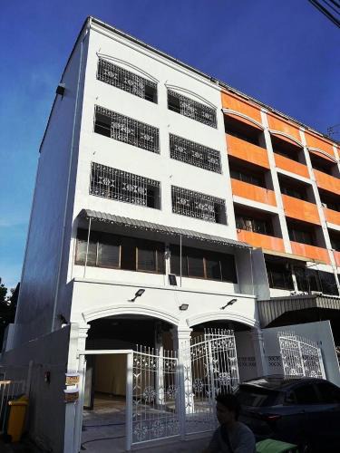 Khlong Kluea Apartment | Homey Place
