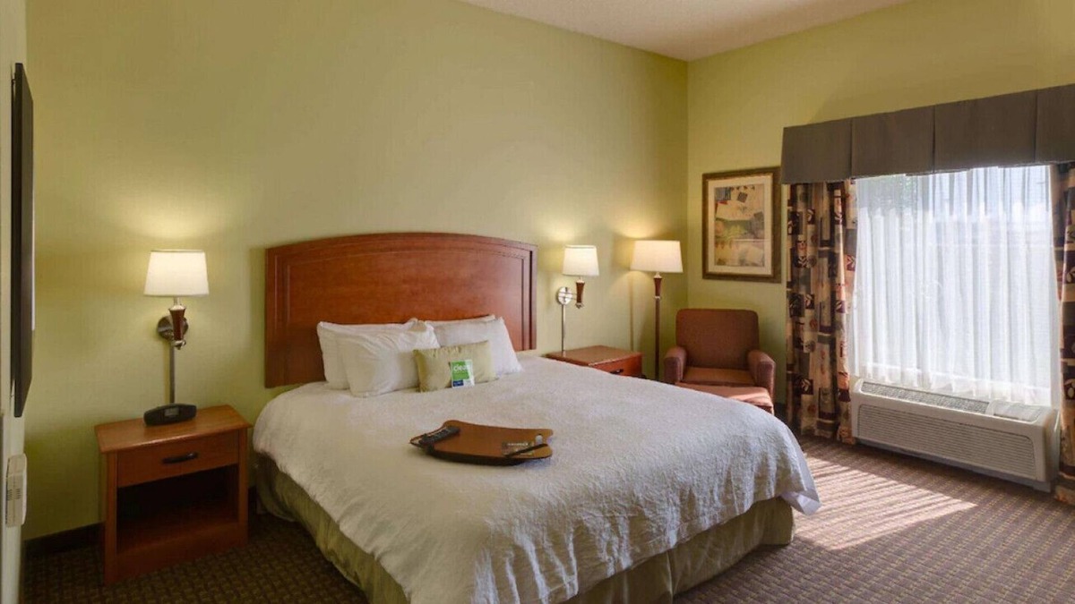 Quad Cities House | Homey & Spacious Suite! Your Ultimate Escape