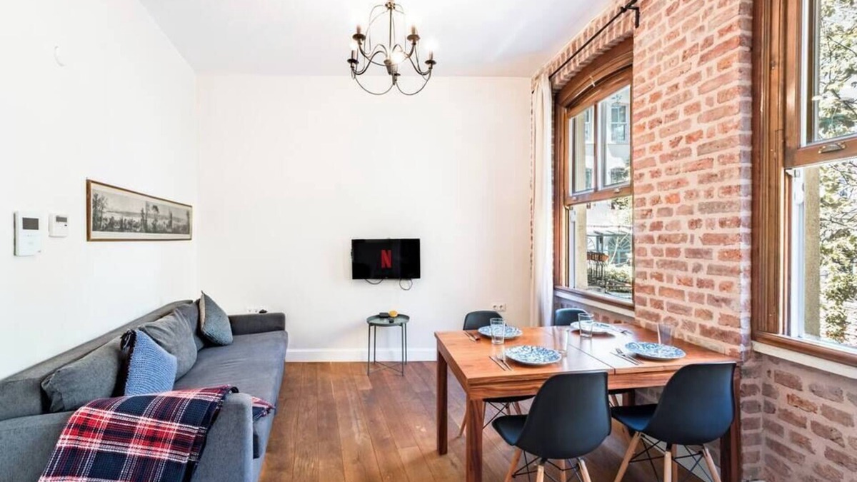 Galata Apartment | Homie Suites | Galata Tower | 1br Apartment #LU2B