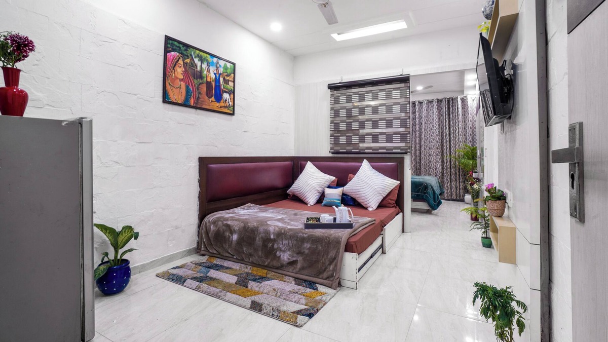 Delhi Apartment | Homlee - Heritage 2 Bed Room near Pragati Maidan
