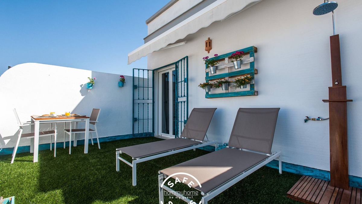 Encarnacion-Regina Apartment | Hommyhome Pozo Santo Penthouse