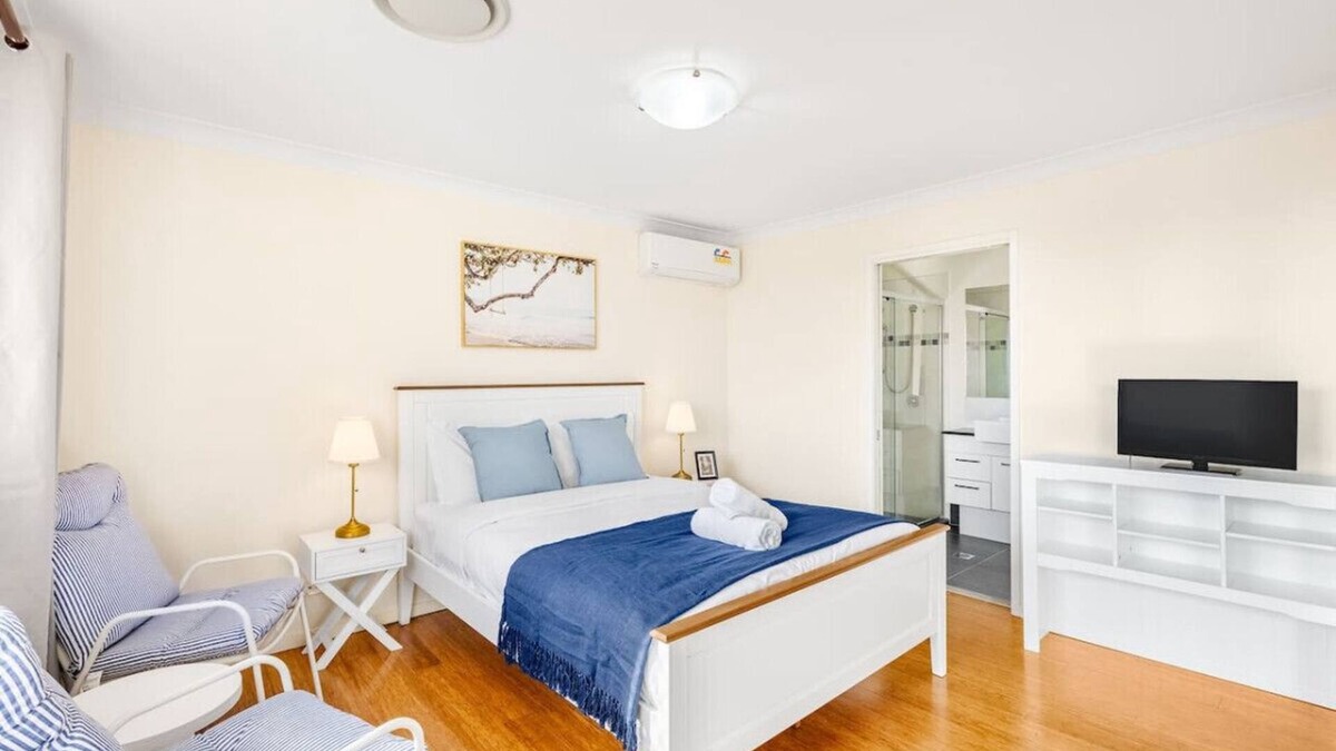 Sunnybank House | Homy Self-Contained Unit @ SunnybankCBD w/Parking