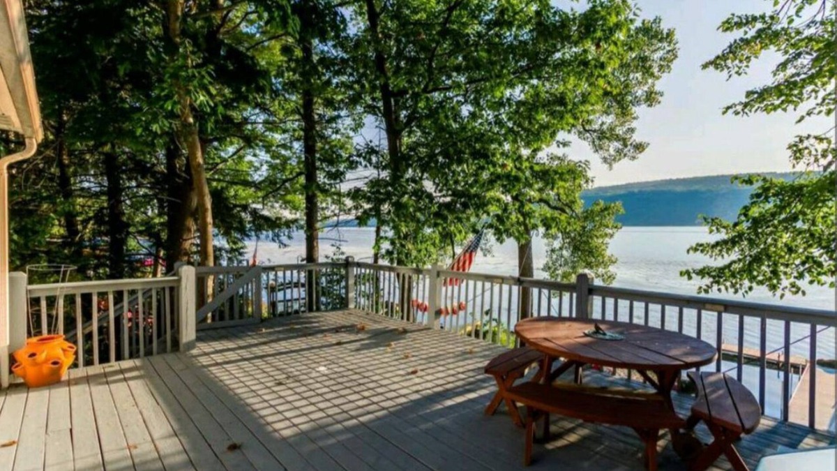 Honeoye Cottage | Honeoye Lake Margaritaville Way